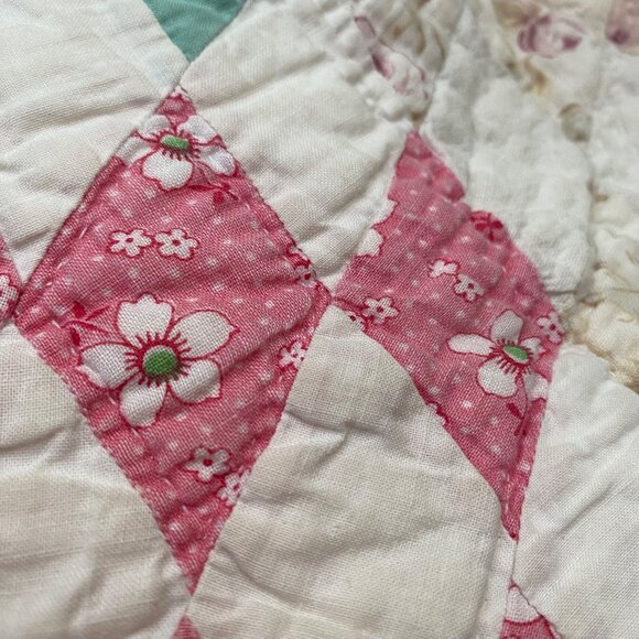 Hand Stitched Vintage Diamond Patchwork Quilt Blanket Pastels Floral 84" X 72" - Picture 11 of 11